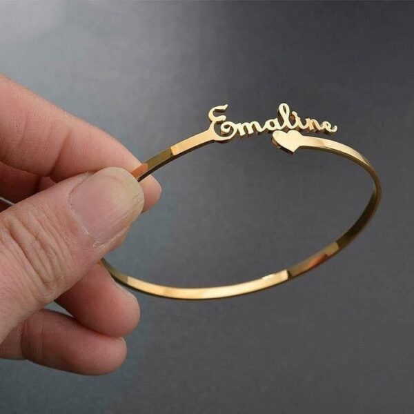 Customized Kada